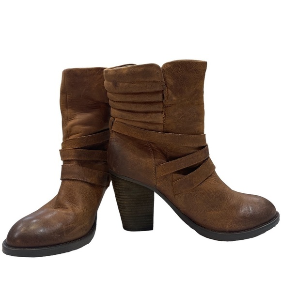 Revolve Steve Madden Raleighh Tall Distressed Buckled Heeled Boots Cognac US 10 - Picture 4 of 10